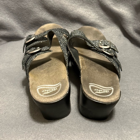Dansko Women's Sandals Women’s Size 39 Slip On Shoes Buckle Leather Lining - Picture 6 of 10